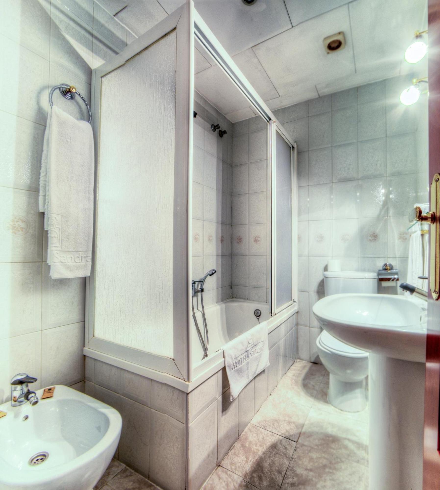 Hotel Sandra Alcalá de Guadaira Værelse billede